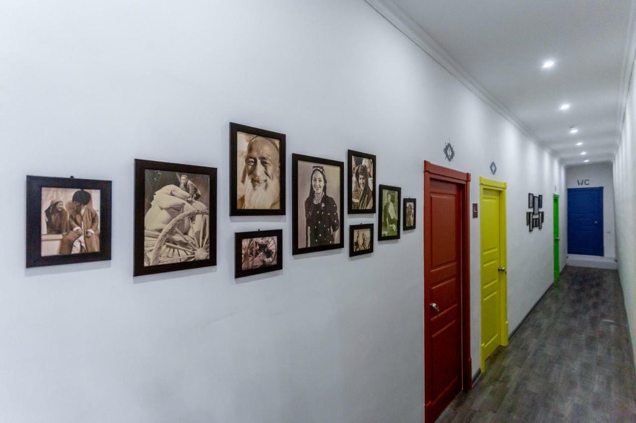Registan Hostel Samarcande Extérieur photo
